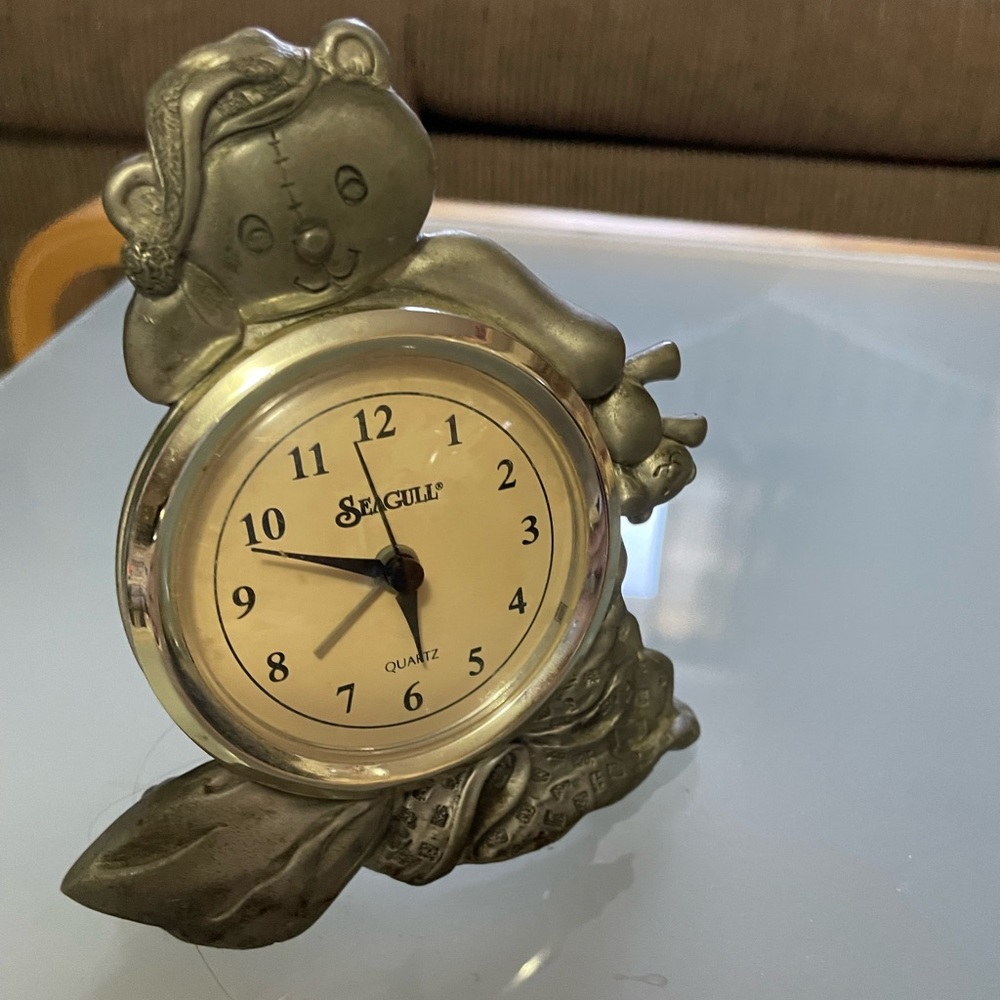 Seagull Pewter clock